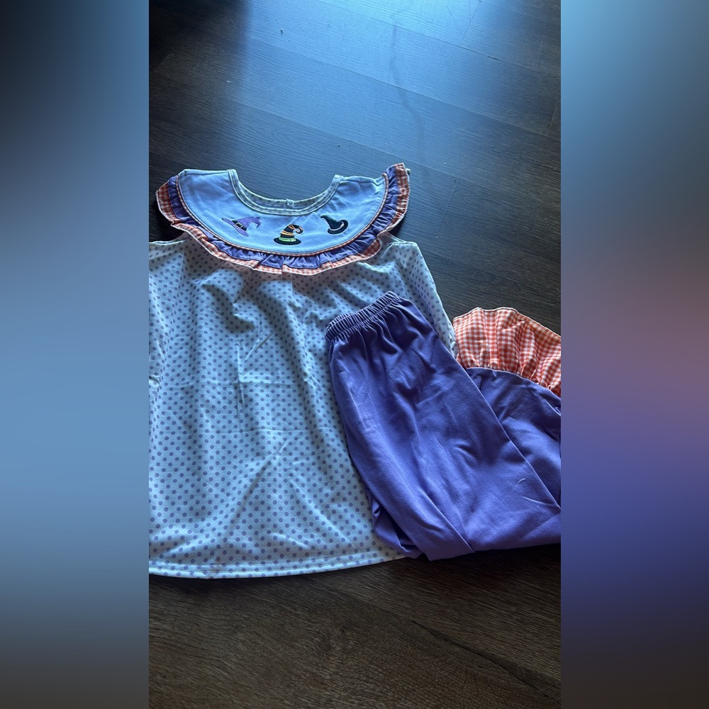 5Y Smocked Halloween Set